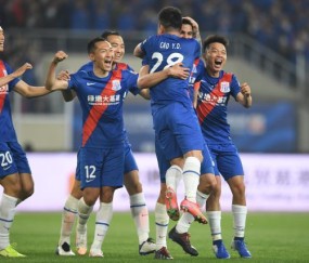 开云智能平台-【中超】莫雷诺传射吴曦打入回归首球 申花2比1国安