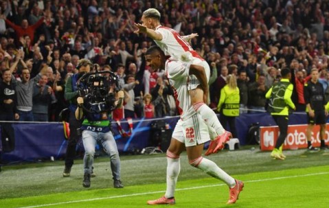 开云中国区-【欧冠】罗伊斯乌龙阿莱2传1射 阿贾克斯4球屠多特