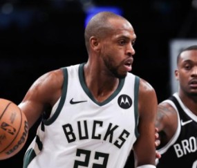 开云智能平台-米神归位！雄鹿第三巨头复活 字母哥冲冠添底气