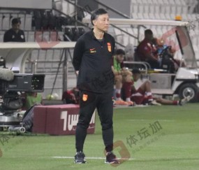 开云官方-成耀东：每场热身轮换阵容 让队员适应比赛的节奏