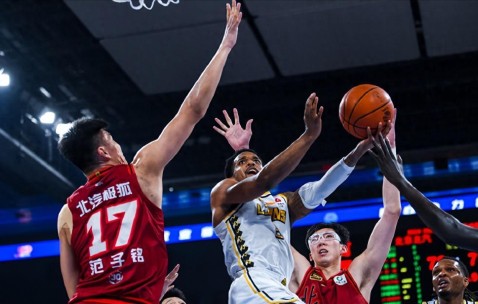 开云官方-超级外援受伤！归期未定，将影响CBA争冠格局